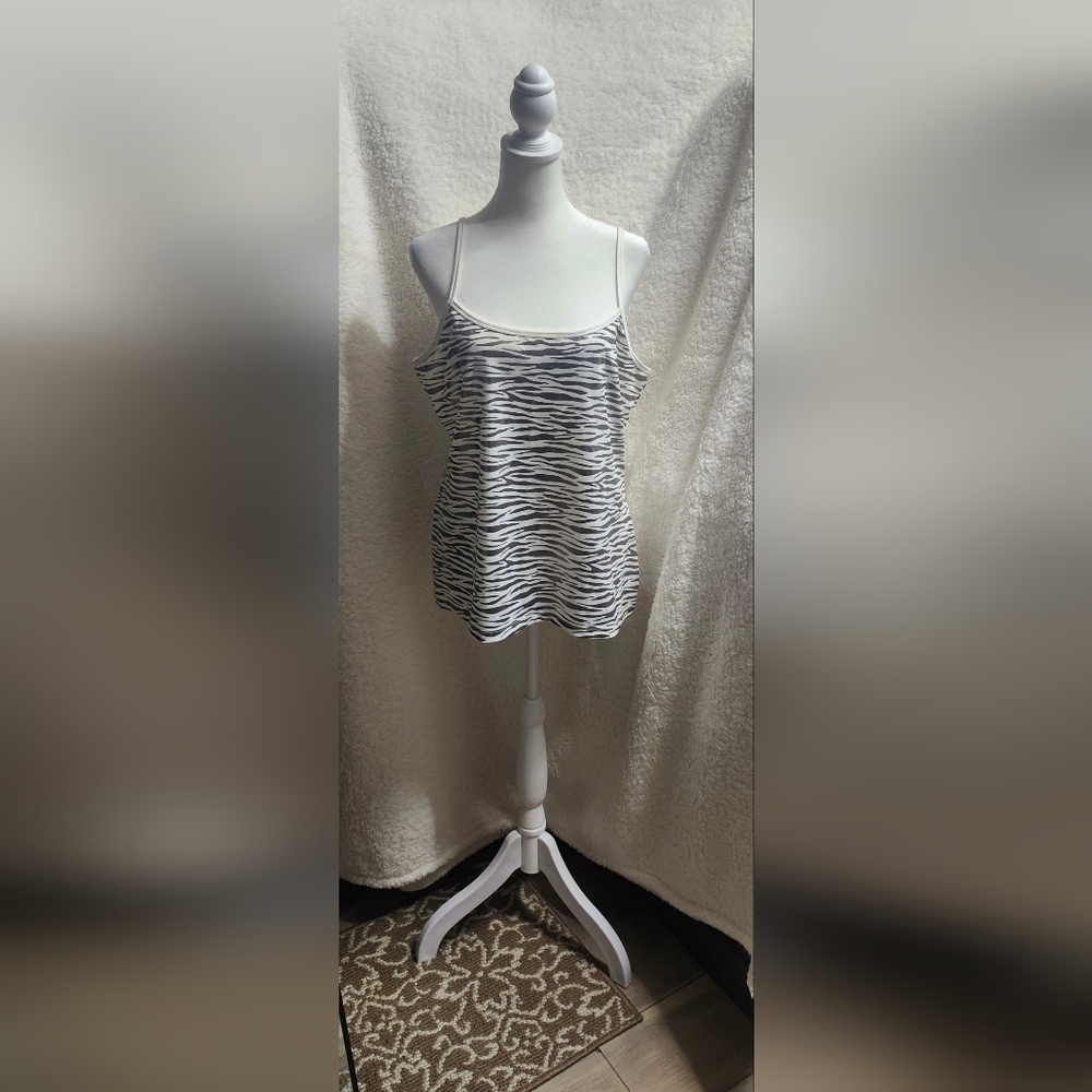 Flamingo Urban Silver and White Fitted Tank Top Size: XL